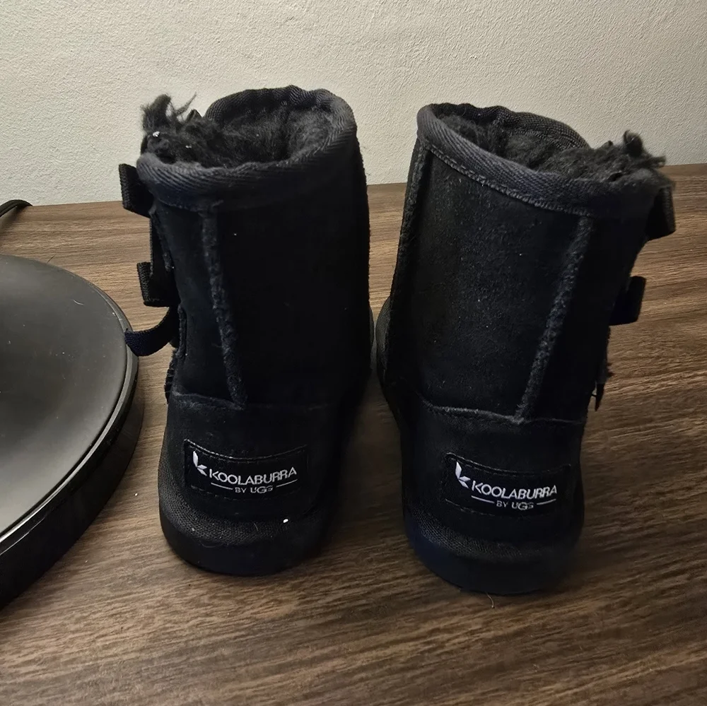 Koolaburra Black Suede Winter Boots Little Girls Size 6